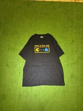 Vintage 2005 Pac-Man Back In The Day Graphic T-Shirt Size Large